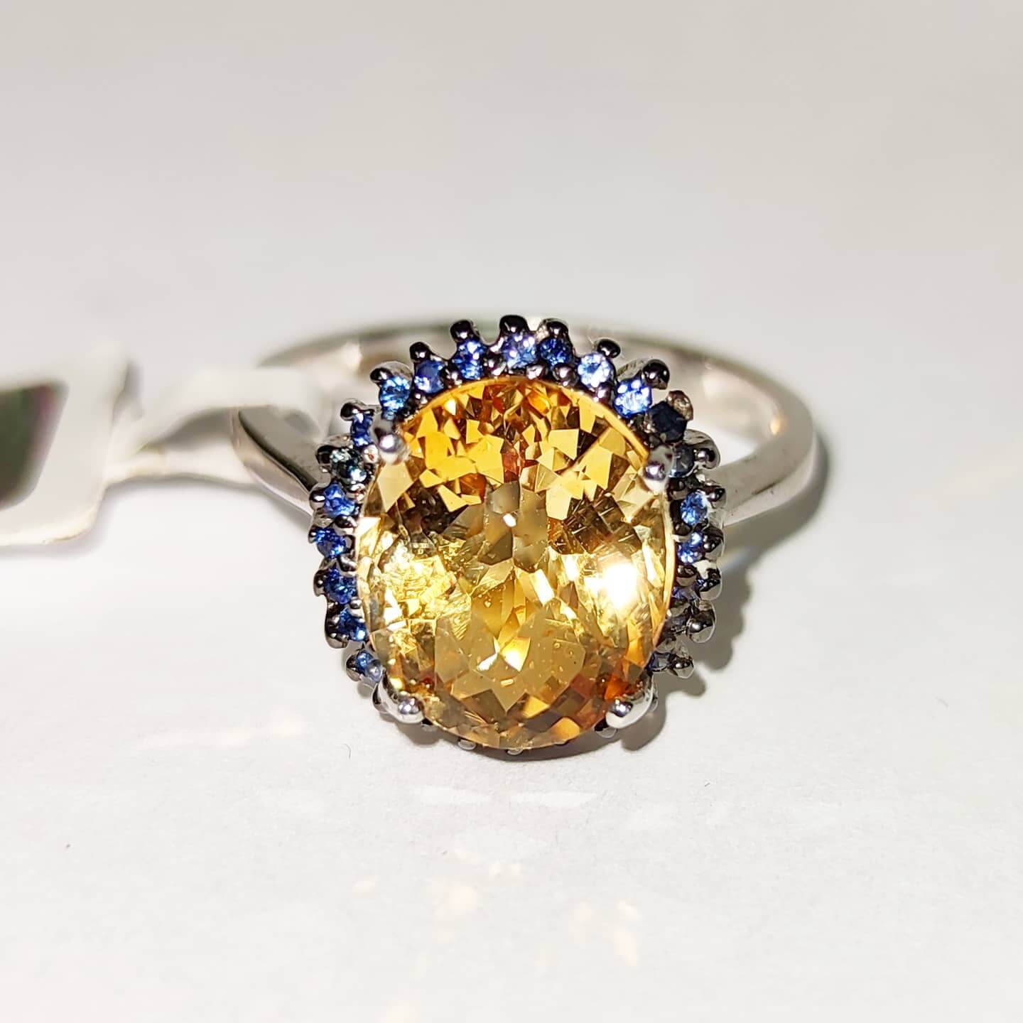 Sudraba gredzens ar citrīnu un ziliem safīriem