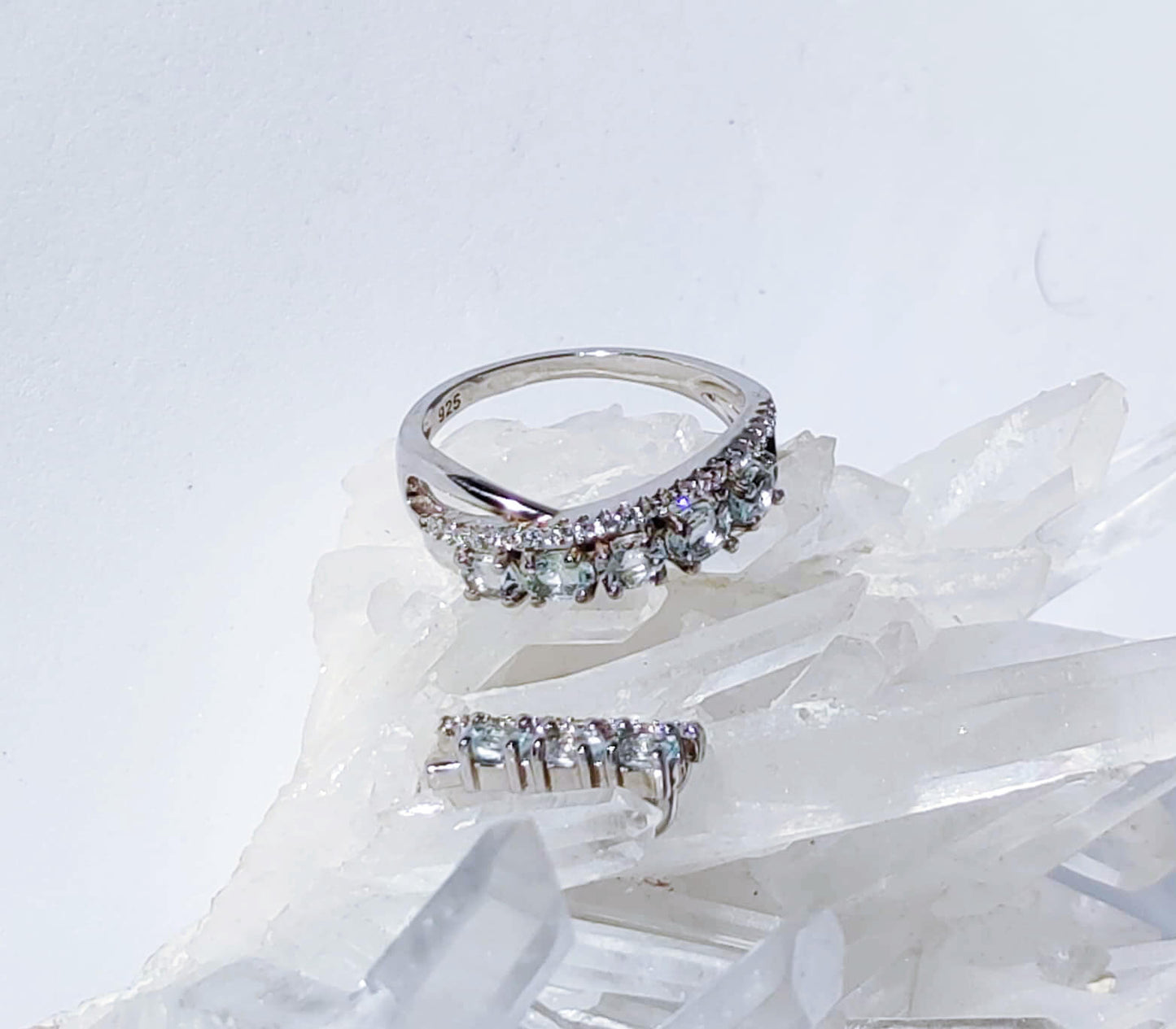 Серебряный кулон с аквамаринами и цирконами