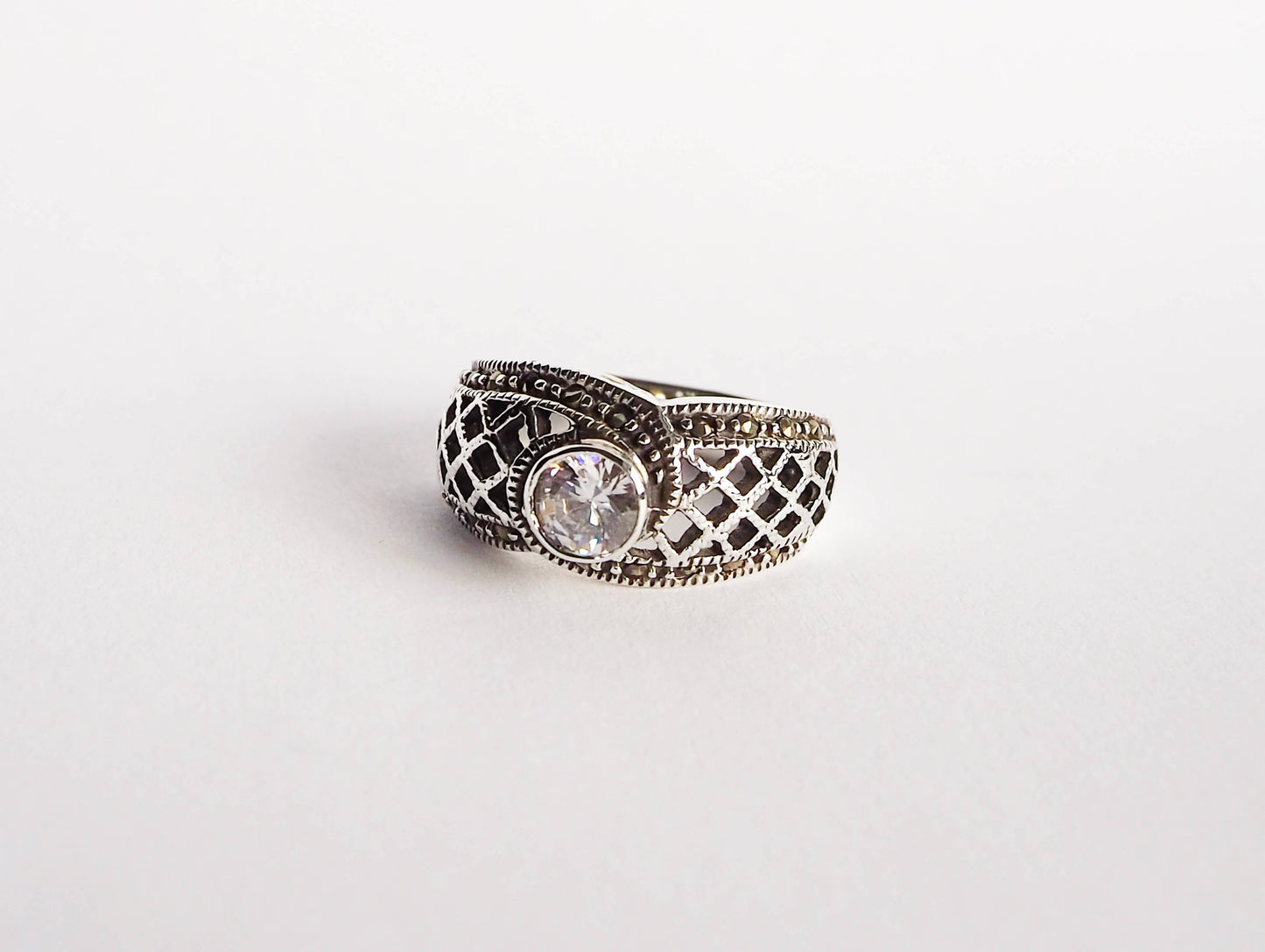 Sudraba Ziemassvētku eglītes gredzens