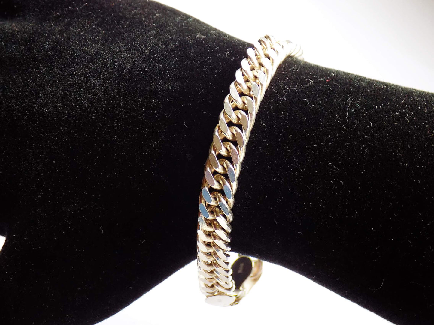 Sudraba rokassprādze 18 cm