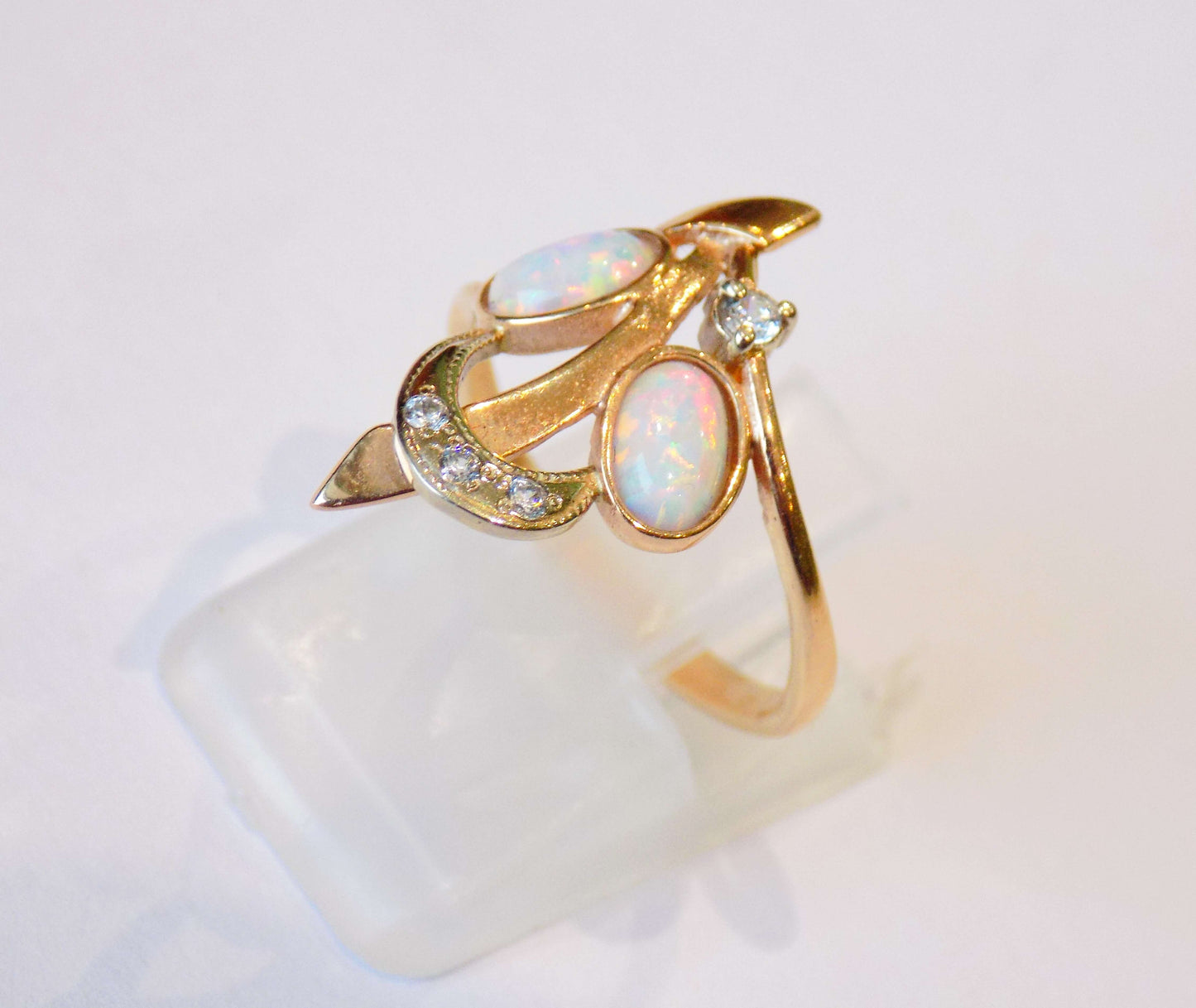 14K Red and White Gold Ring with Opals and Diamond-cut Zircons