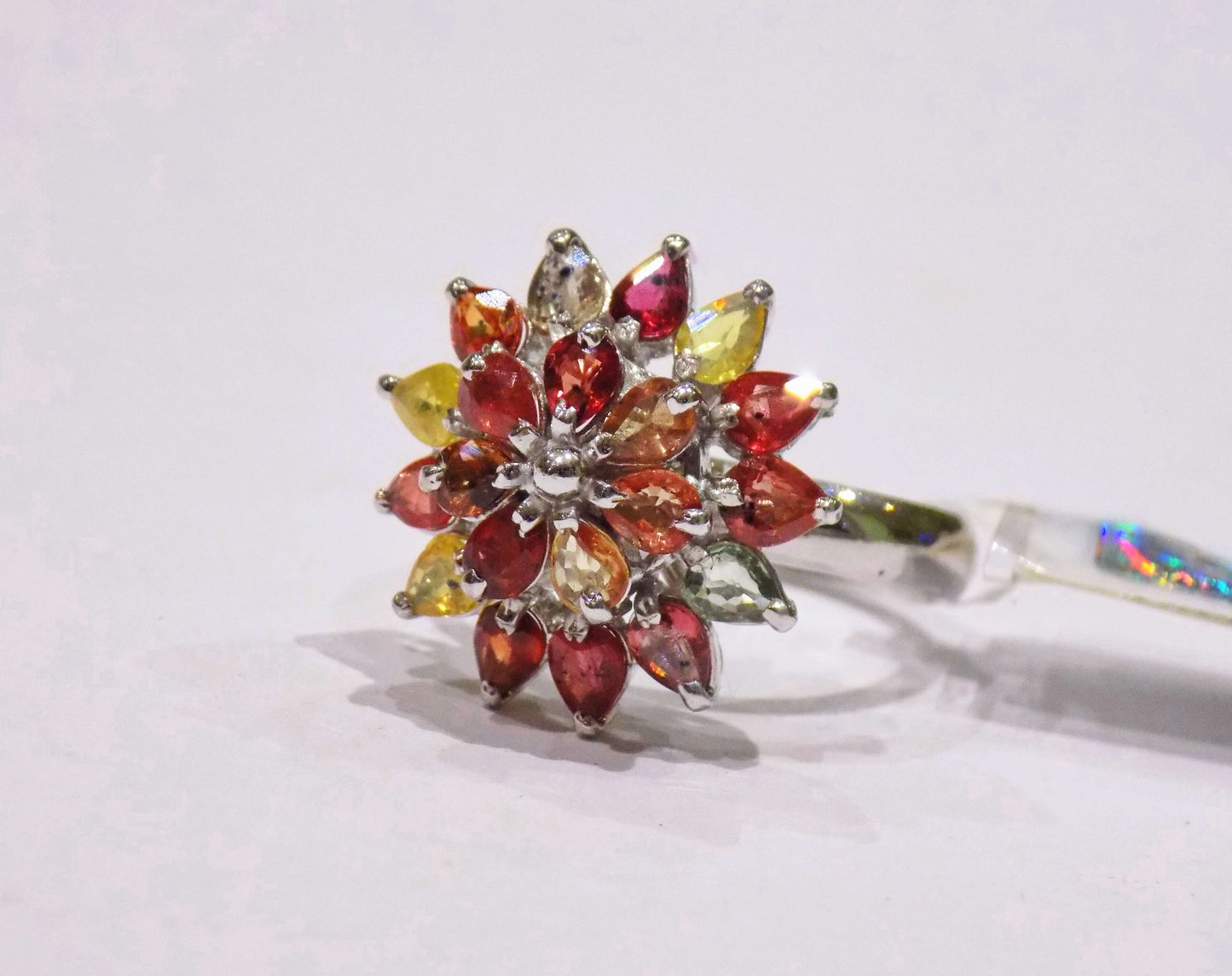 Серебряное кольцо с разноцветными Сапфирами