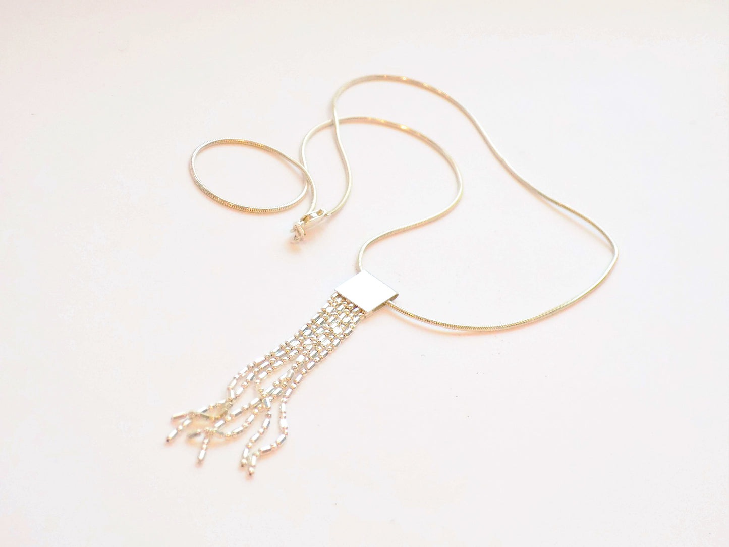 Серебряное колье