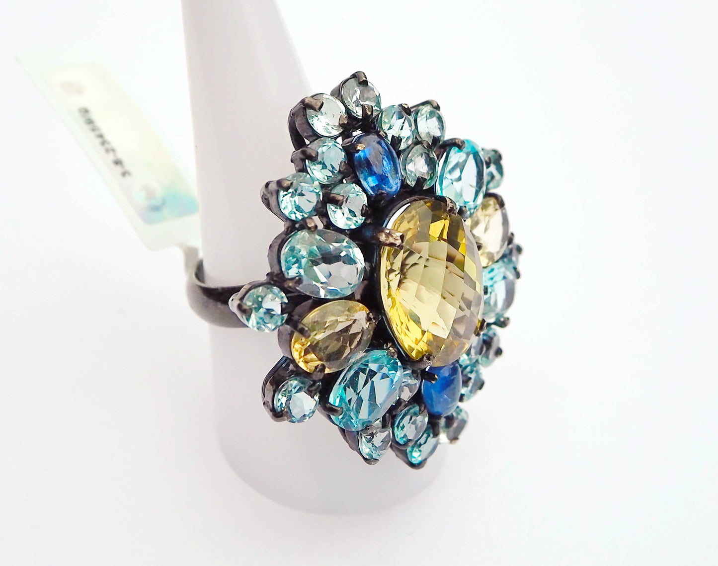 Серебряное кольцо с цитринами, голубыми топазами и кианитами