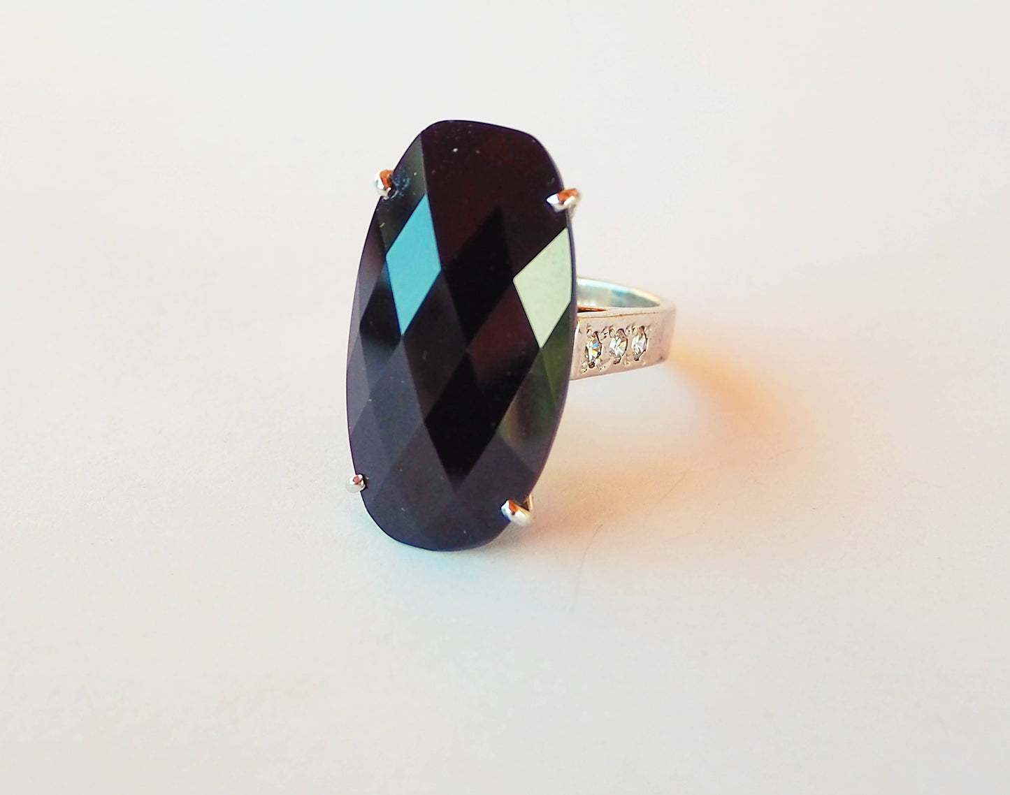 Silver Ring with Onyx and Zircons