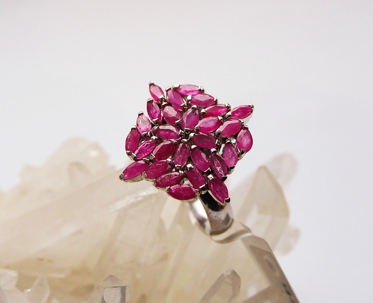 Серебряные серьги с рубинами