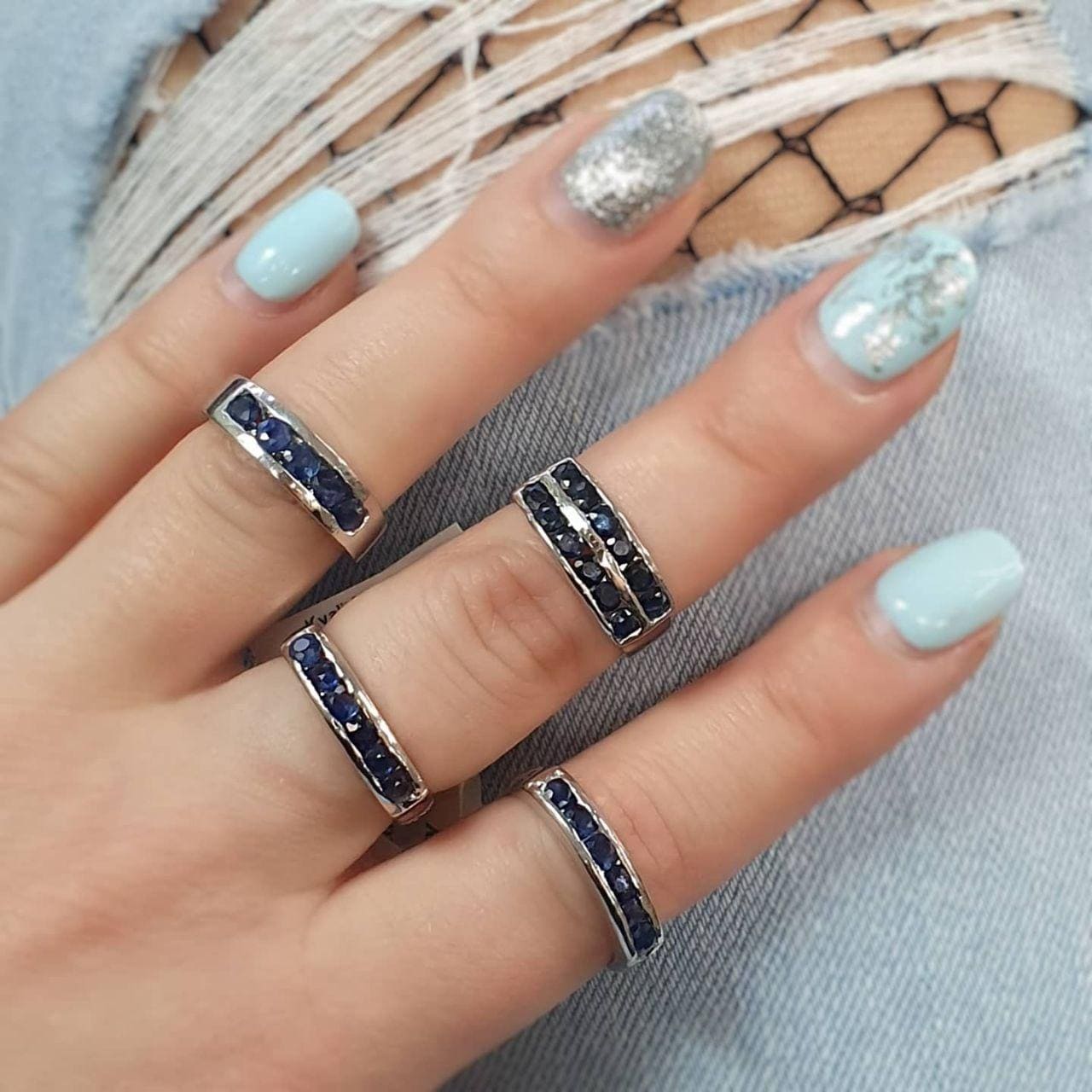 Серебряное кольцо с синими Сапфирами