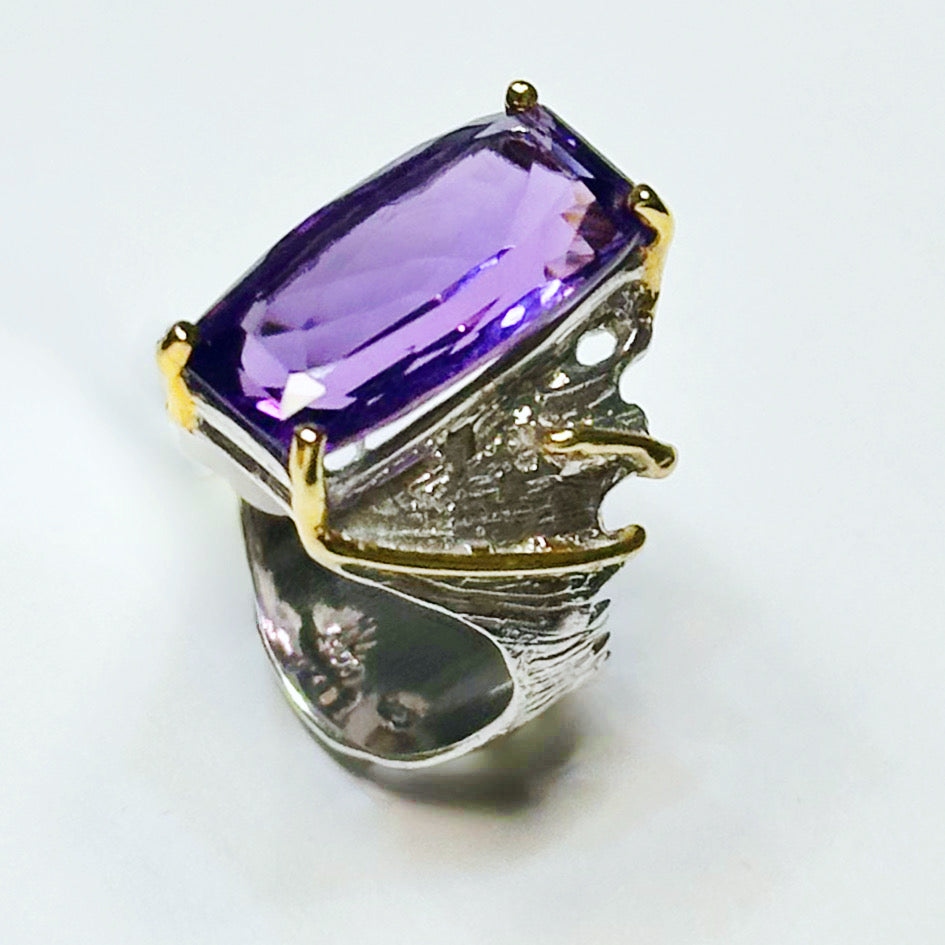 Sterling silver ring with amethyst