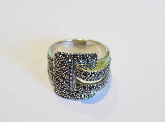 Sudraba sprādzes gredzens