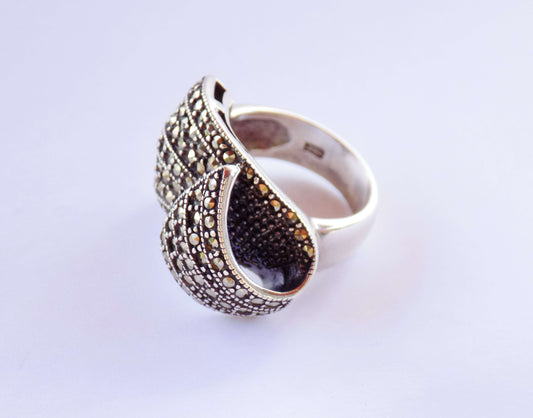 Серебряное кольцо