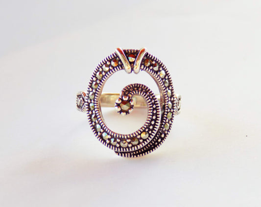 Серебряное кольцо